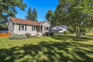 49 Crest St, Ludlow, MA 01056 - Photo 29