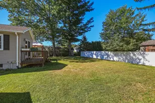 49 Crest St, Ludlow, MA 01056 - Photo 25