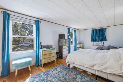49 Crest St, Ludlow, MA 01056 - Photo 15