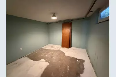 32 Aldrich St, Boston, MA 02131 - Photo 15