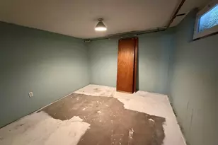 32 Aldrich St, Boston, MA 02131 - Photo 15