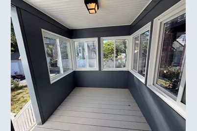 32 Aldrich St, Boston, MA 02131 - Photo 9