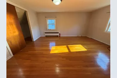 32 Aldrich St, Boston, MA 02131 - Photo 11
