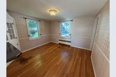 32 Aldrich St, Boston, MA 02131 - Photo 3