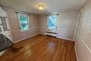 32 Aldrich St, Boston, MA 02131 - Photo 3