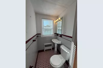32 Aldrich St, Boston, MA 02131 - Photo 13