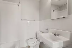 61 Thatcher St, Brookline, MA 02446 - Photo 11