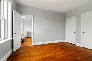 61 Thatcher St, Brookline, MA 02446 - Photo 5