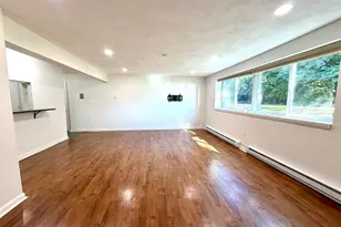 26 Willis St, Framingham, MA 01702 - Photo 9