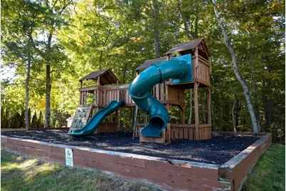 138 Amberville Rd, North Andover, MA 01845 - Photo 41
