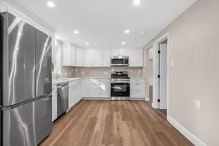 6 Bacon St, Pepperell, MA 01463 - Photo 5