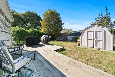 18 Thompson Ln, Lynn, MA 01904 - Photo 9