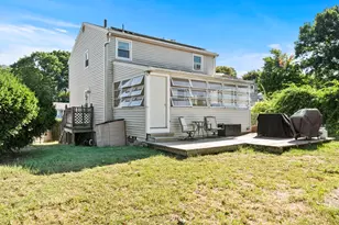 18 Thompson Ln, Lynn, MA 01904 - Photo 11