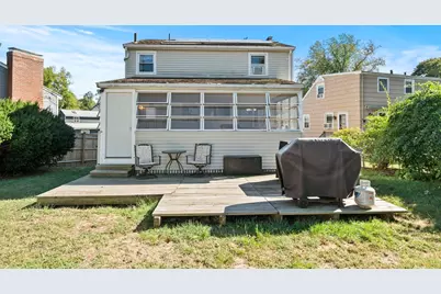 18 Thompson Ln, Lynn, MA 01904 - Photo 3