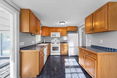 70 Westwind Rd, Lowell, MA 01852 - Photo 9