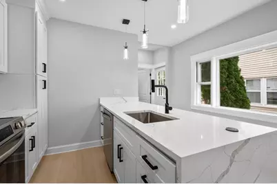 21 Jefferson Ave, Chelsea, MA 02150 - Photo 5