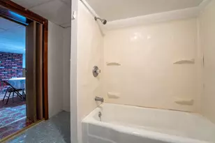 126 Clay St, Pawtucket, RI 02860 - Photo 15