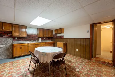 126 Clay St, Pawtucket, RI 02860 - Photo 5