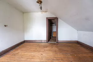 126 Clay St, Pawtucket, RI 02860 - Photo 17