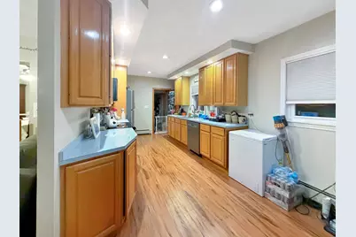 40 Vestal St, Fall River, MA 02720 - Photo 5