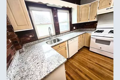 34 Upland Rd #2, Belmont, MA 02478 - Photo 3
