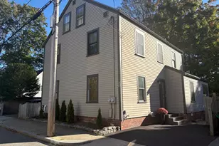 20 Chestnut St, Newburyport, MA 01950 - Photo 37