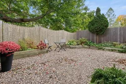 20 Chestnut Street #20, Newburyport, MA 01950 - Photo 3