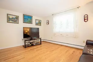 305 Pine St, Lowell, MA 01851 - Photo 7