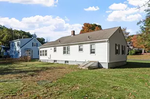 29 Elizabeth St, Gardner, MA 01440 - Photo 23