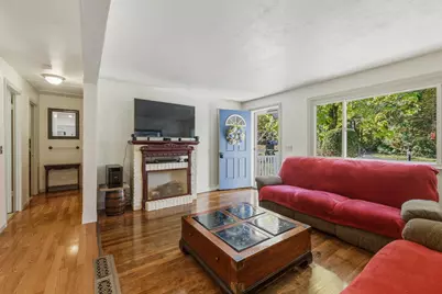 91 Batchelor St, Granby, MA 01033 - Photo 3