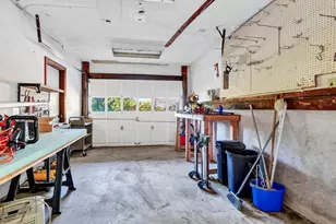 39 Buckman St, Woburn, MA 01801 - Photo 25