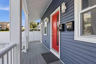 11 Beacon St, Lawrence, MA 01843 - Photo 3