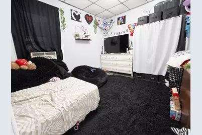 212 Vernon St, Worcester, MA 01607 - Photo 13