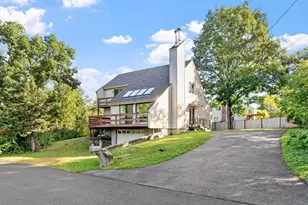 7 Hutton St, Danvers, MA 01923 - Photo 3