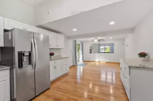 7 Hutton St, Danvers, MA 01923 - Photo 15