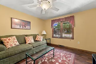 23 Hawthorne Village, Franklin, MA 02038 - Photo 17