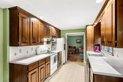 519 Essex St, Hamilton, MA 01982 - Photo 7
