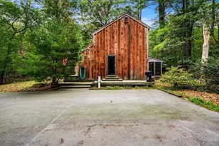 519 Essex St, Hamilton, MA 01982 - Photo 3