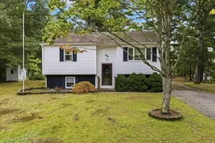 95 Mayflower Ln, Wareham, MA 02571 - Photo 1