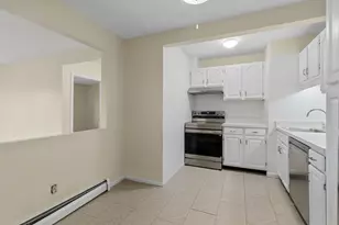 5 Linda Ln, Boston, MA 02125 - Photo 9