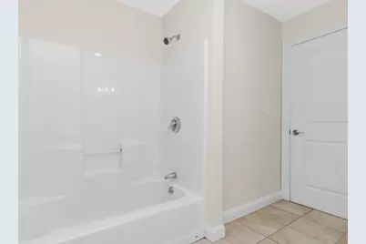 25 Hastings Ave #3, Waltham, MA 02453 - Photo 23