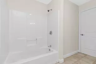 25 Hastings Ave, Waltham, MA 02453 - Photo 23