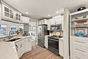 432 Humphrey St, Swampscott, MA 01907 - Photo 17