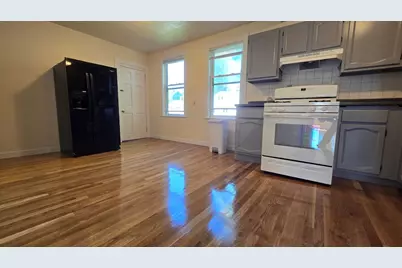 27 Newcastle Rd #1, Boston, MA 02135 - Photo 3