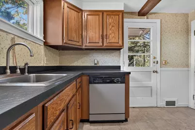 31 Westmorland Dr, Worcester, MA 01602 - Photo 7