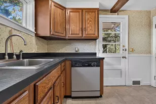 31 Westmorland Dr, Worcester, MA 01602 - Photo 7