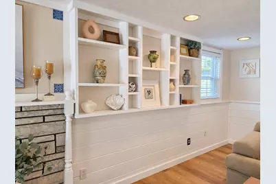 87 Ledgebrook Rd, Weymouth, MA 02190 - Photo 5