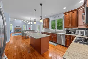 22 Faulkner Rd, Shrewsbury, MA 01545 - Photo 13