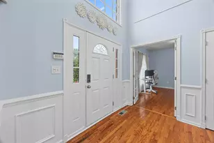 22 Faulkner Rd, Shrewsbury, MA 01545 - Photo 3