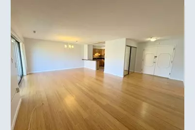 1002 Paradise Rd #3R, Swampscott, MA 01907 - Photo 3